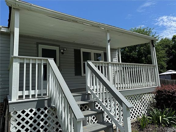 3rd image of 10602 Royal Crescent Way