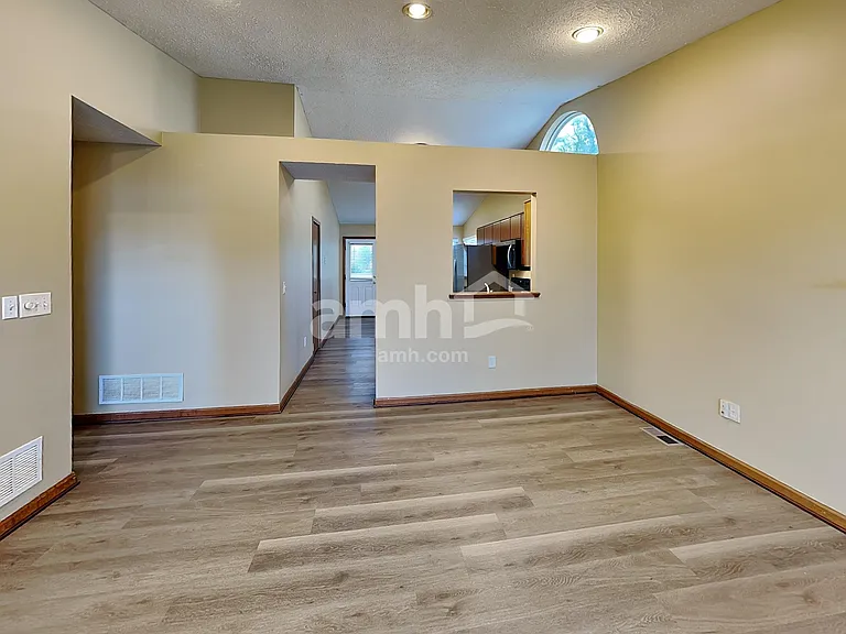 1901 Big Tree Dr — Photo 6