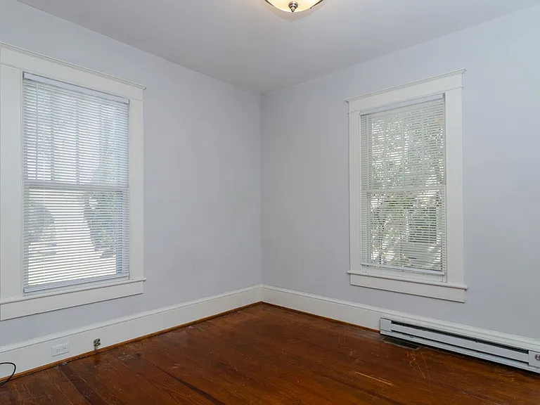 914B Bonham Ave — Photo 13