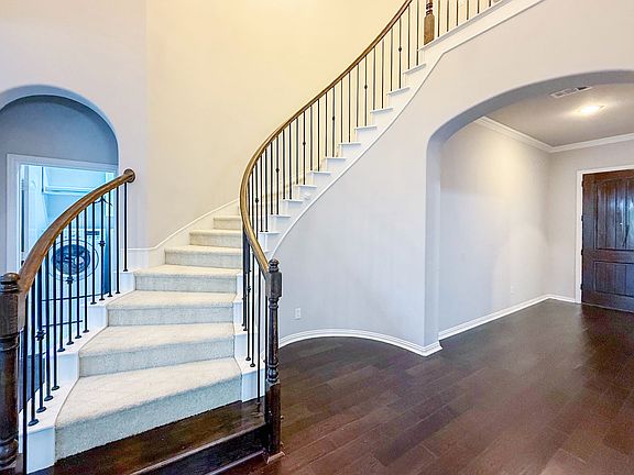 4th image of 6912 Badlands Dr
