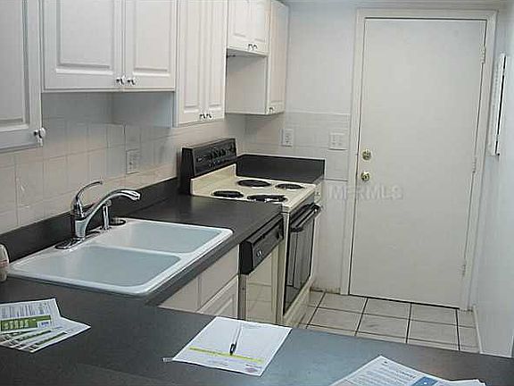 5th image of 1844 Bough Ave Unit B