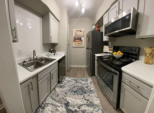 Pineview Terrace Apartments Photo 1