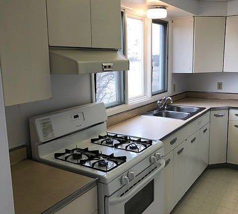 3rd image of 366 Pine St #C