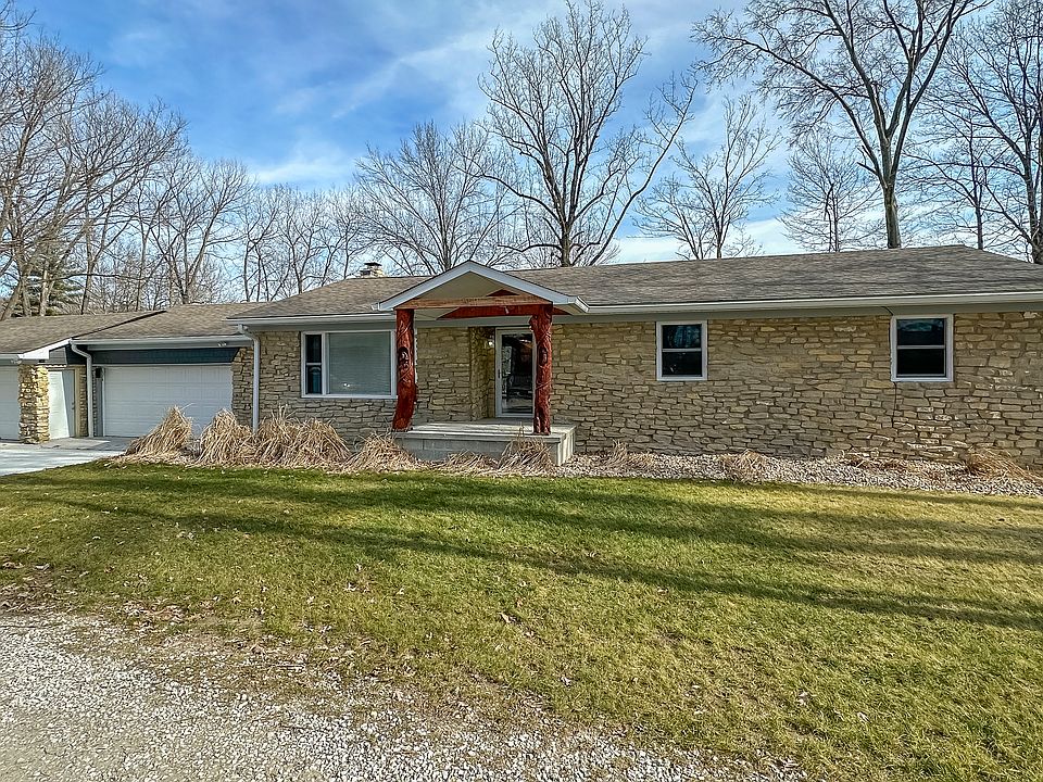 1st image of 2293 S Oak Dr