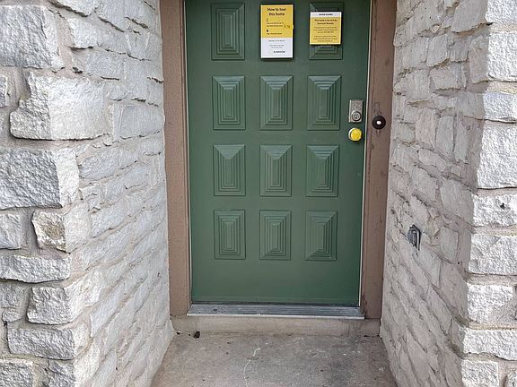 5th image of 8413 Fathom Cir #B