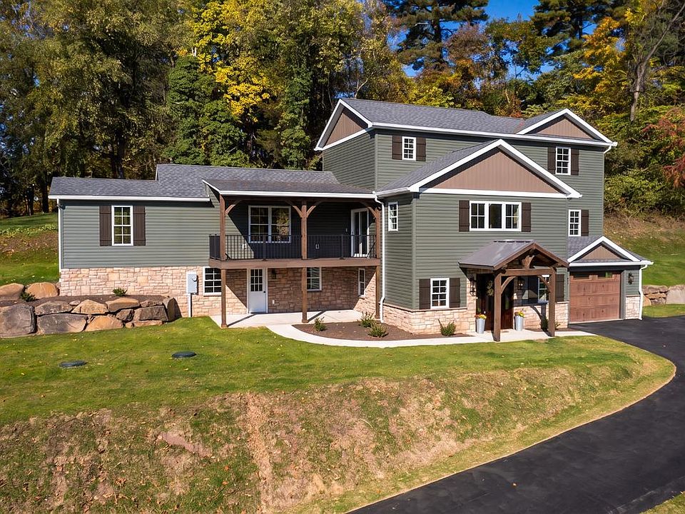 1st image of 2423 Schoolhouse Rd