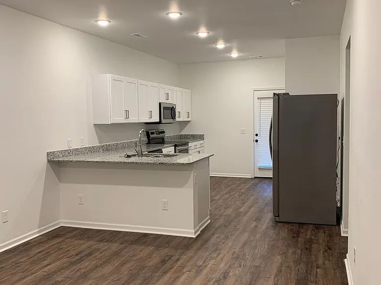 401 Alex Jordan Dr — Photo 4