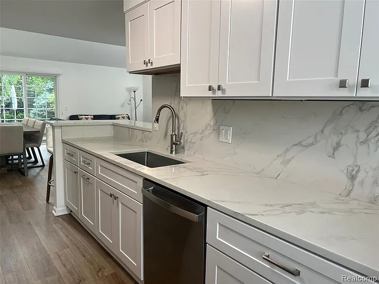 3591 Port Cove Dr #55 — Photo 16