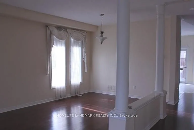 141 Fox Hound Cres — Photo 4