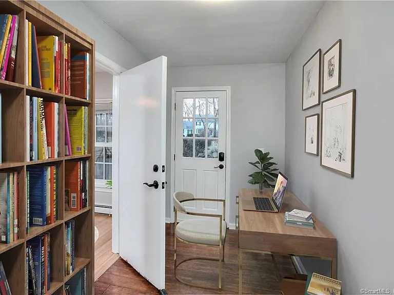 1A Nutcracker Ln — Photo 2