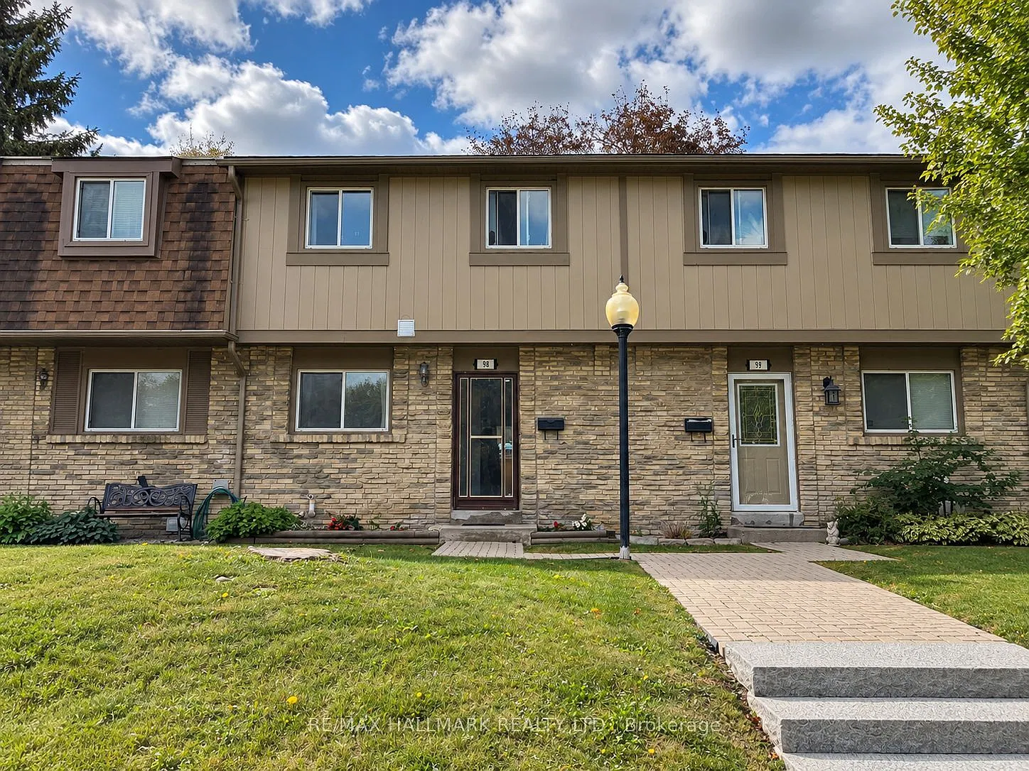 4 bed, $3,300 — Photo 1
