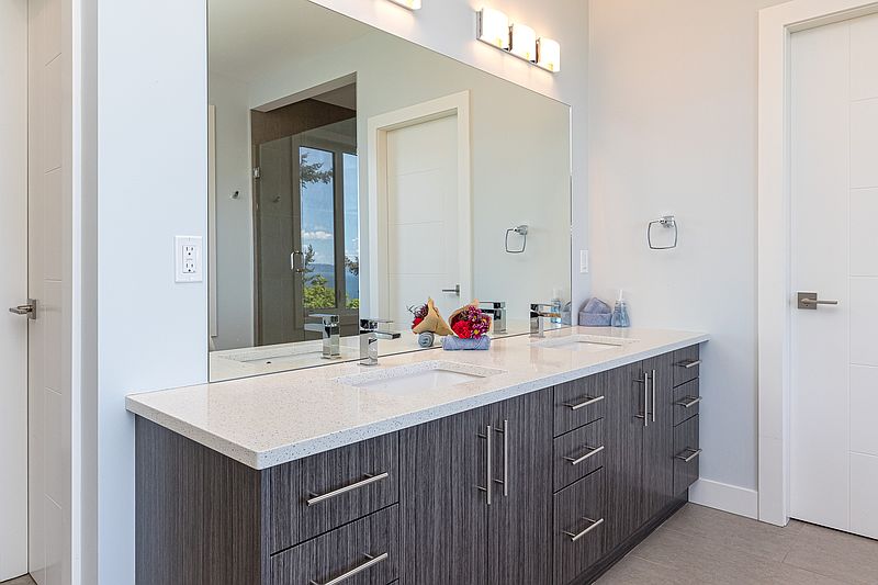 Saanich House for rent - 3 Bedrooms — photo 27
