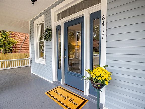 3rd image of 2417 Barton Ave