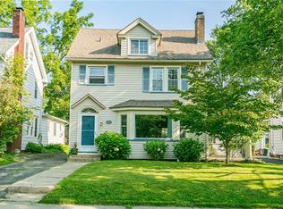 84 Harwick Rd, Rochester, NY 14609