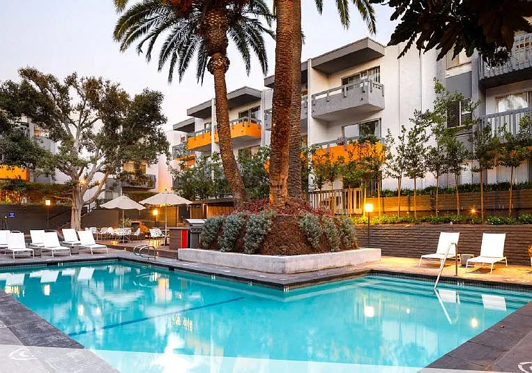 Beautiful Outdoor Pool