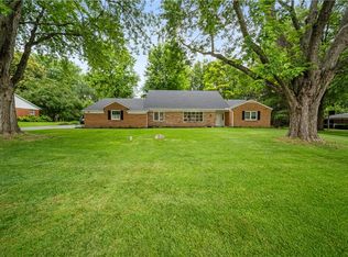 2196 Merrimont Dr, Troy, OH 45373