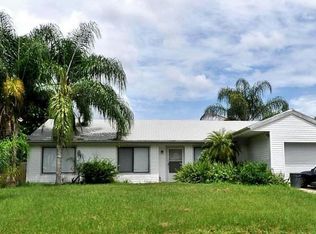 2289 SE Belvedere St, Port Saint Lucie, FL 34984