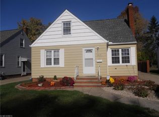 8218 Salisbury Dr, Parma, OH