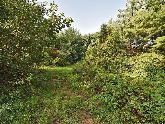 4th image of 43 Parkford Dr