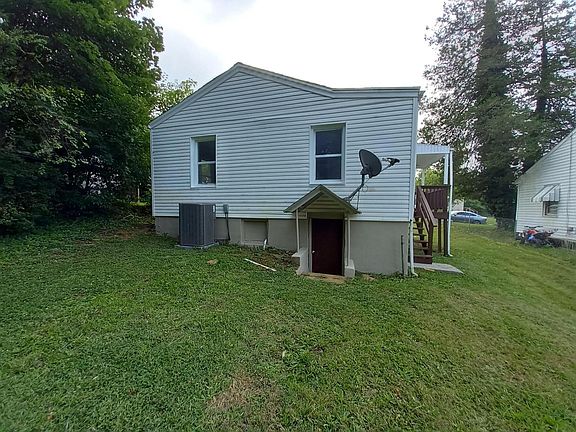 5th image of 1406 Wellsley St NW