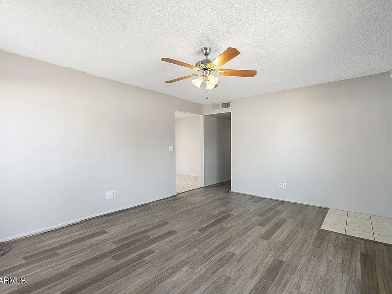 2932 E Pershing Ave — Photo 4