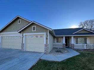 843 E Stormy Dr, Meridian, ID 83646