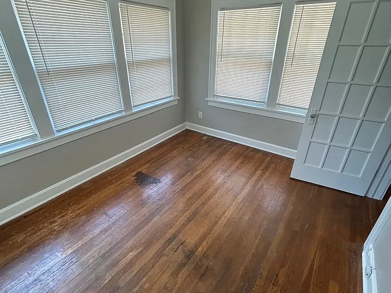 5424-5426 Harrison St — Photo 7