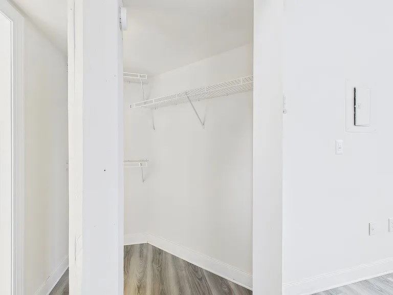 Flats at 14th — Photo 12
