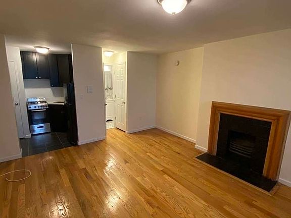 2nd image of 44 E 63rd St #5BF