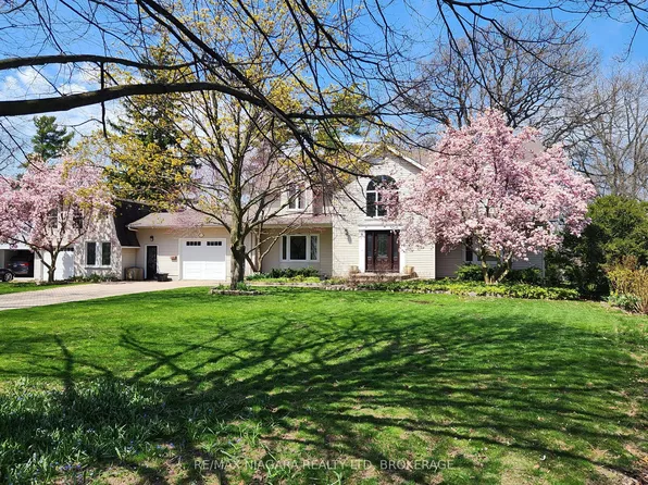 50 Henley Dr, Saint Catharines, ON L2N 4A9