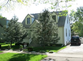 404 N Elm St, Itasca, IL 60143