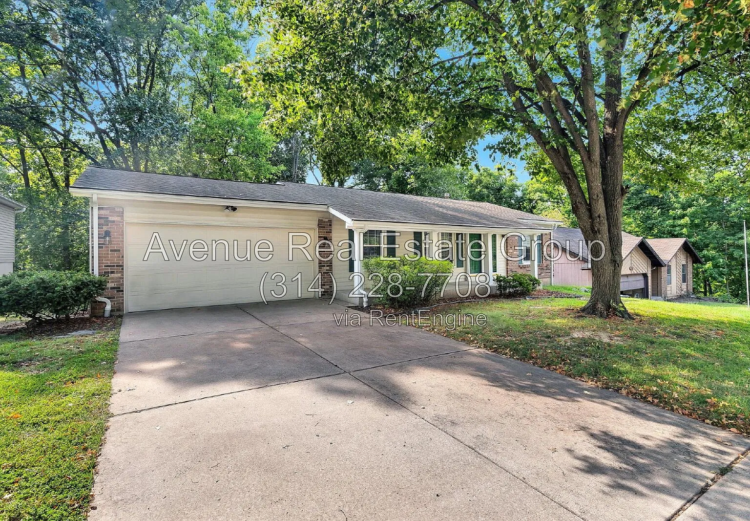 3 bed, 2.0 bath, 1320 sqft, $2,150 — Photo 3