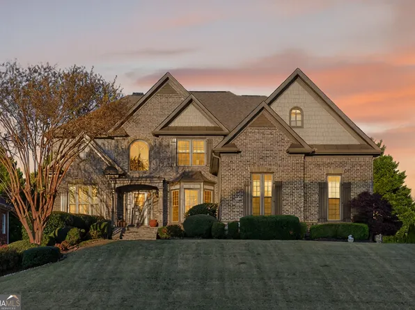 909 Pathview Ct, Dacula, GA 30019