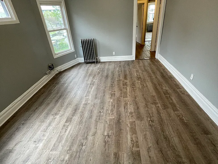 325 N Grove St #2F — Photo 2