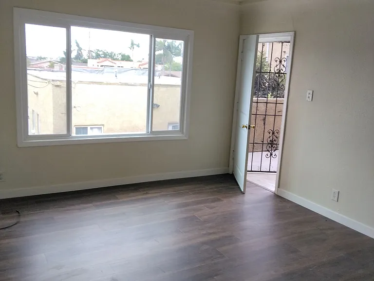 2519 Broadway #2519 — Photo 1