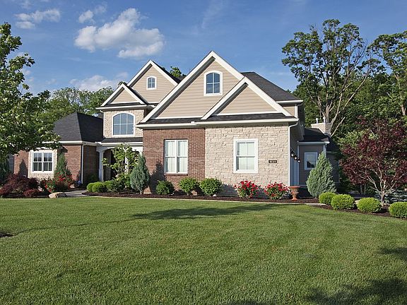 2nd image of 3723 Turtle Creek Dr