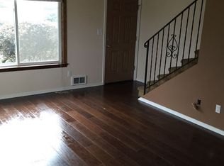 1016 9th St SE APT 1, Puyallup, WA 98372