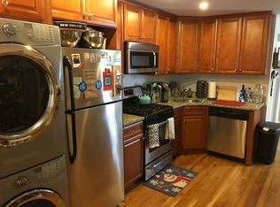 11-13 Leverett St UNIT 2F, Brookline, MA 02445