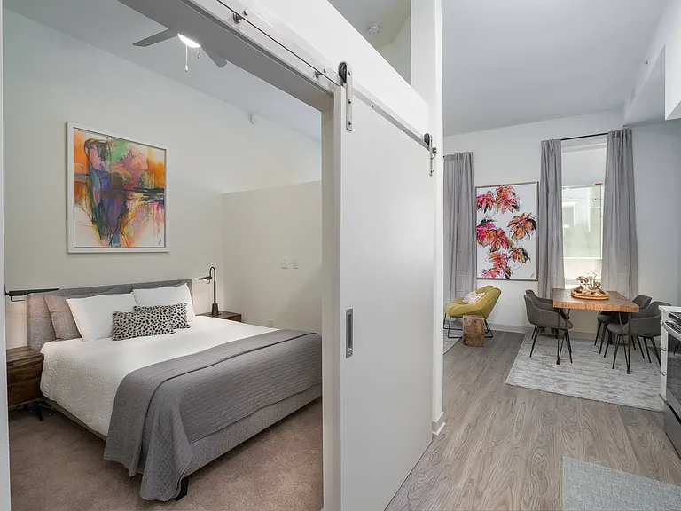 Vista Brooklyn Apartments — Photo 6
