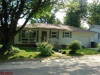 3rd image of 213 Kuhne Blvd