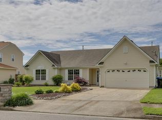 2413 Lewis Dr, Virginia Beach, VA 23454