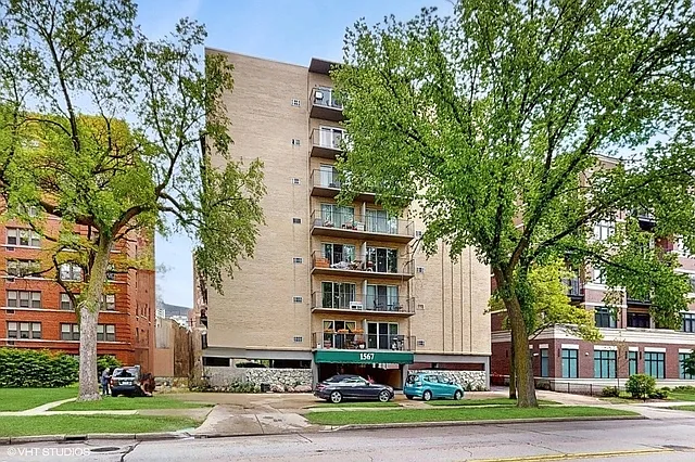 1567 Ridge Ave APT 401 photo 1