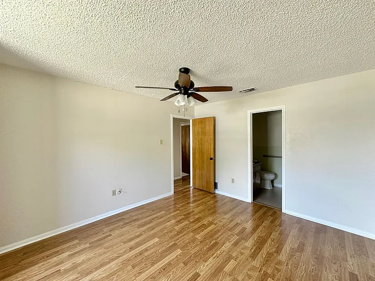 3706 Madison Dr — Photo 18