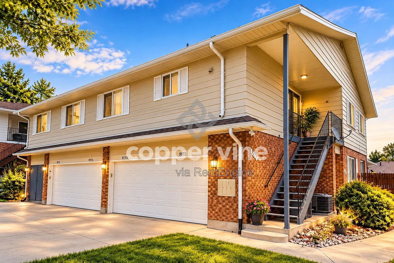 2 bed, 1.0 bath, 980 sqft, $1,930 — Photo 1