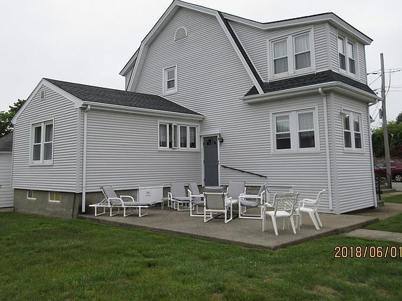 4th image of 151 Mason Ave