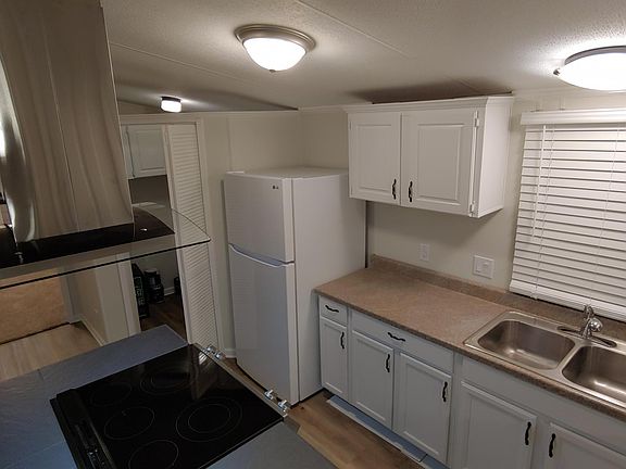 4th image of 103 Stonewood Dr