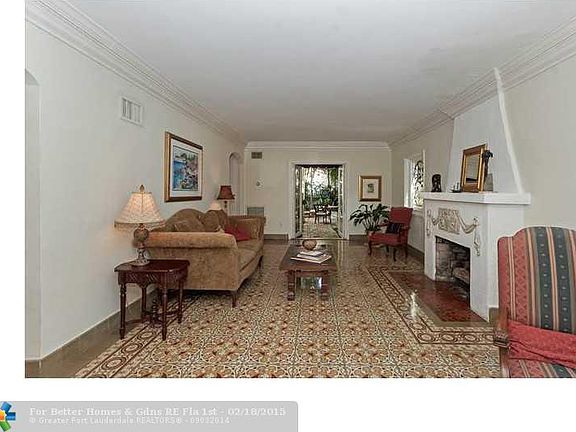 5th image of 415 Alhambra Cir