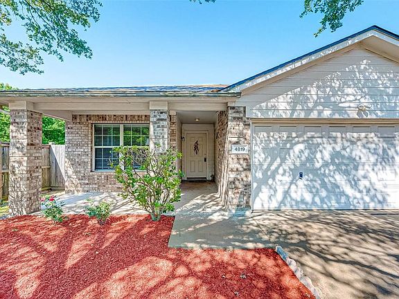 3rd image of 4819 Dark Canyon Ct