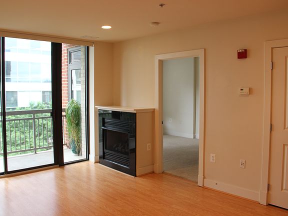 2nd image of 1200 N Hartford St APT 410