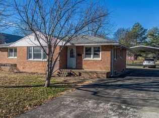 213 Dorris Dr, Metropolis, IL 62960